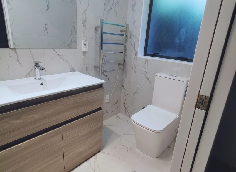 Reviving Anna’s Ensuite Bathroom