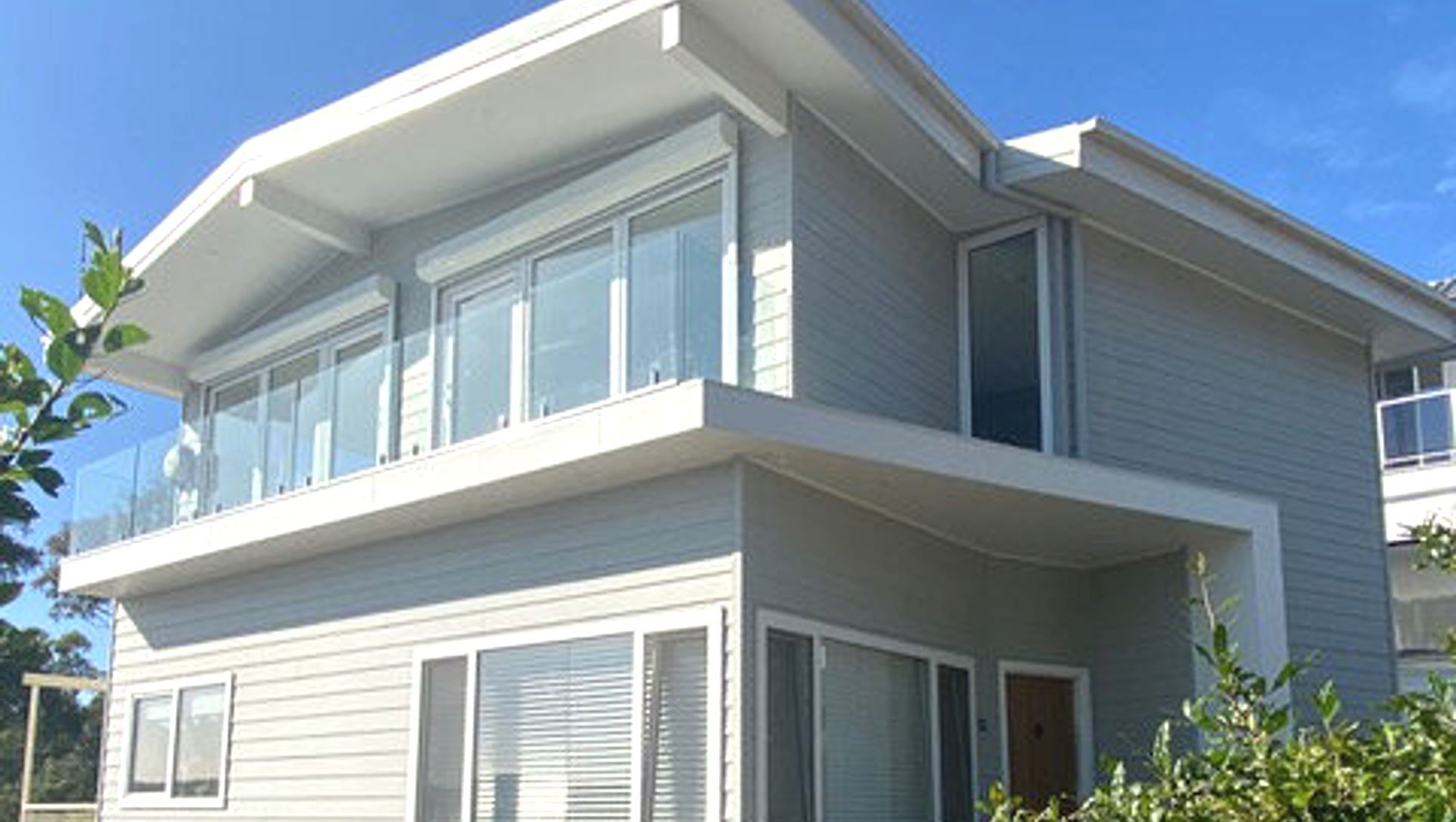 STEVIE AND SÉBASTIEN banner