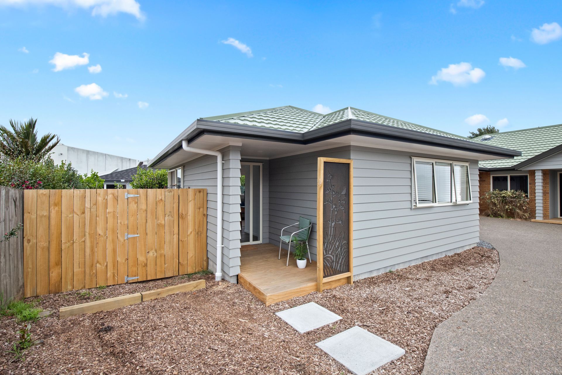 Stylish and Self-Contained Granny Flat