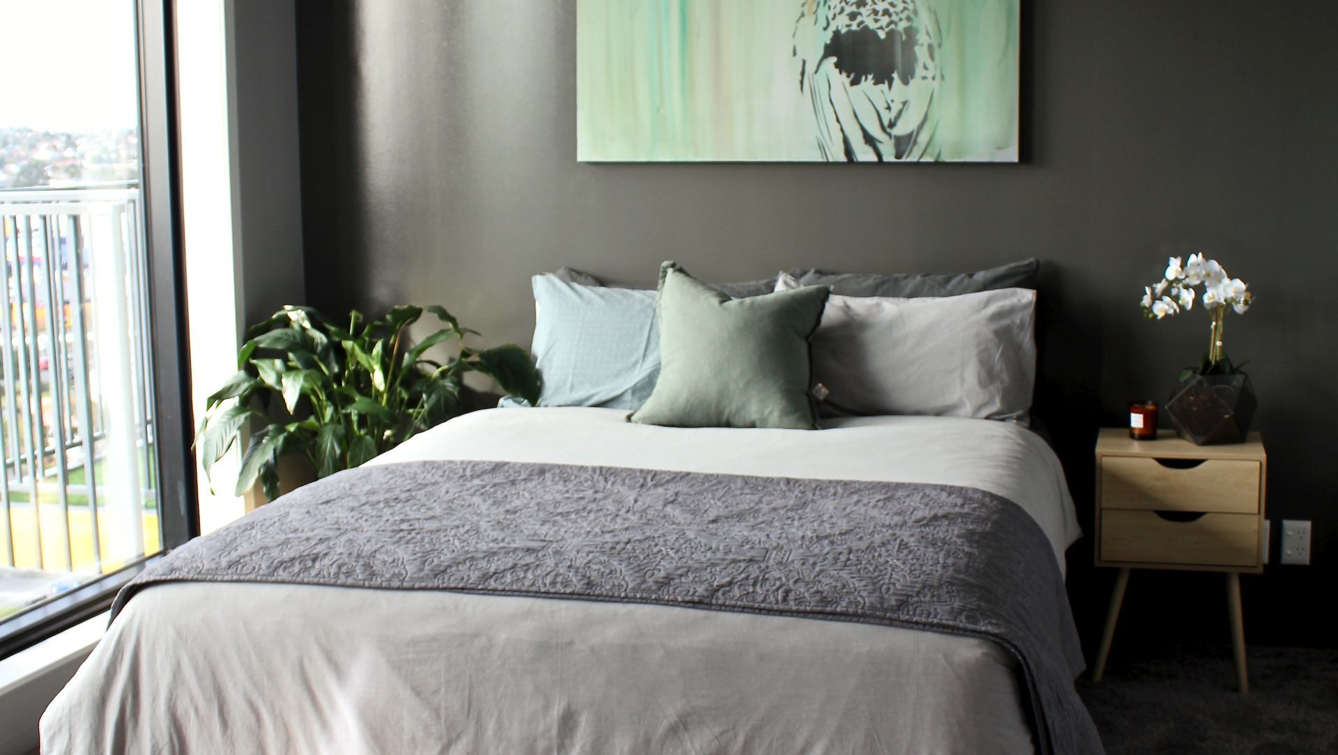 New Lynn Apartment banner