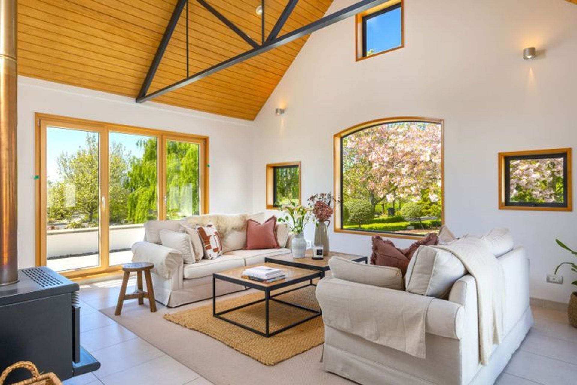 Home Staging, Colour Consult and Interior Design - Dry Hills Rise