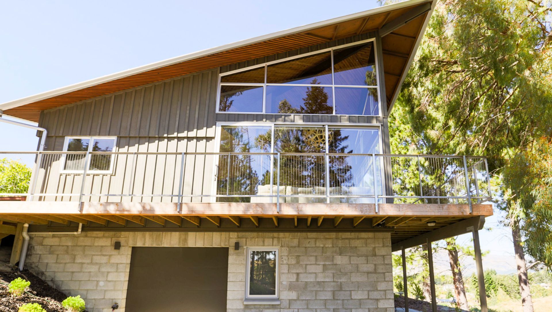 1970s Complete Renovation banner