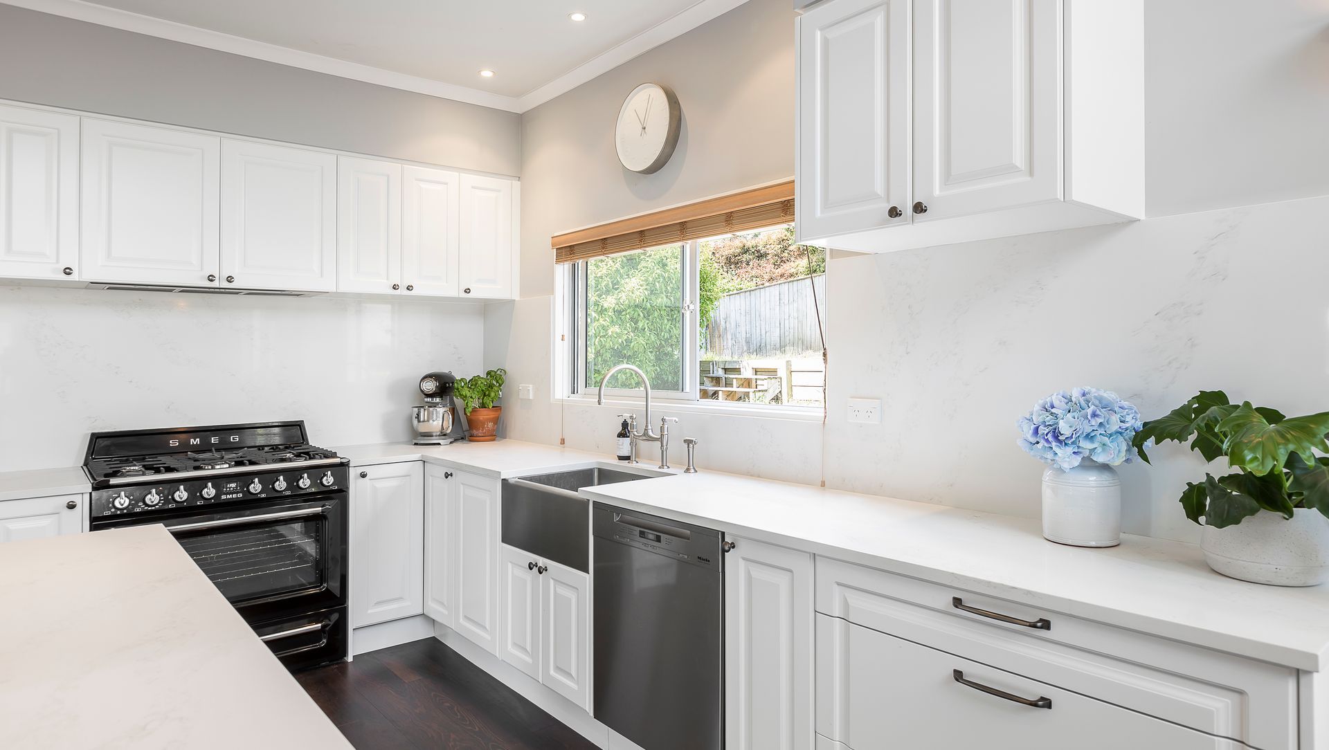 French Provincial Style banner