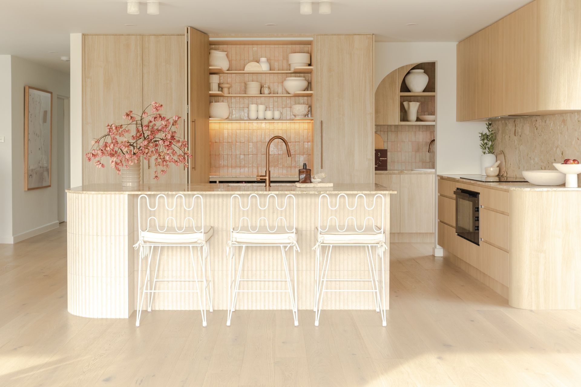 Kitchen-Butlers-Pantry-HR02-ap-compressed.jpg