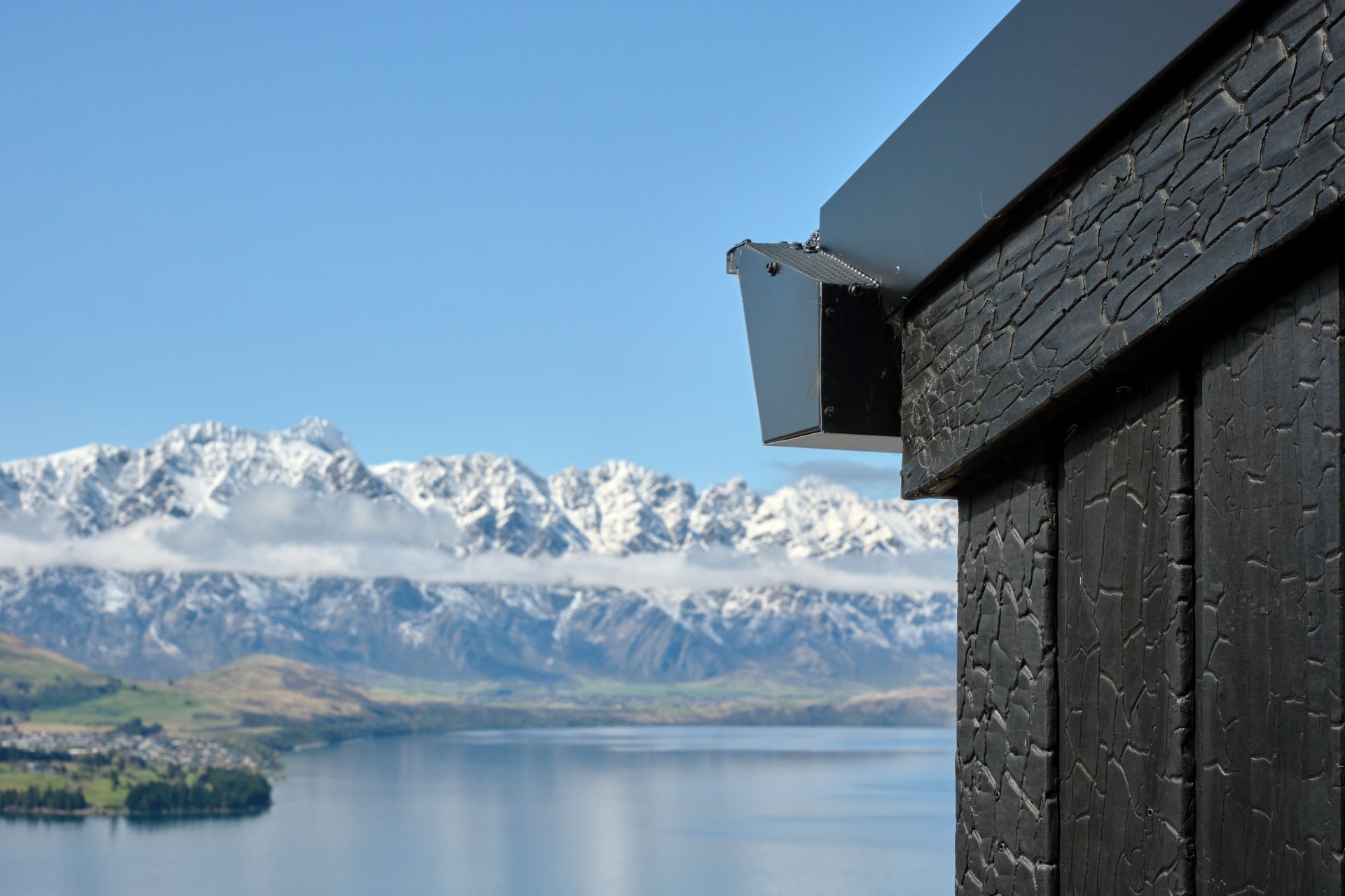 Loch-View-Queenstown-charred-weatherboard.jpg