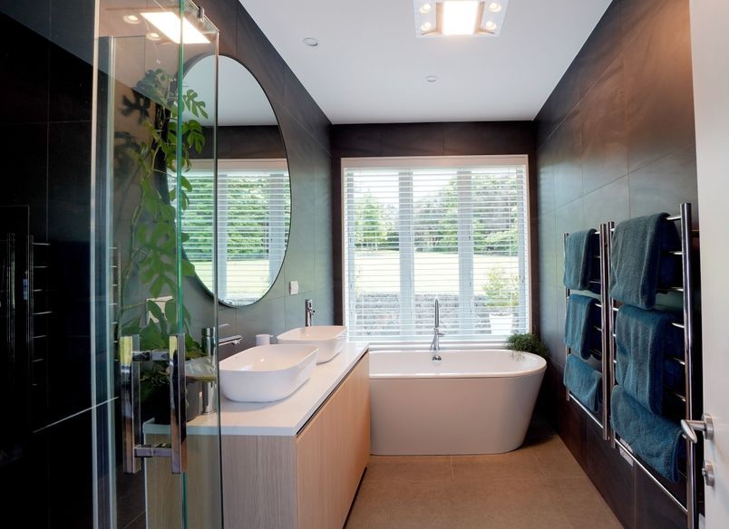 Sarah’s Bathroom Renovation – Adding Luxury & Value to Their Home