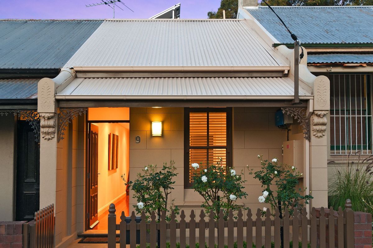 EXCELSIOR ST LEICHHARDT HOUSE