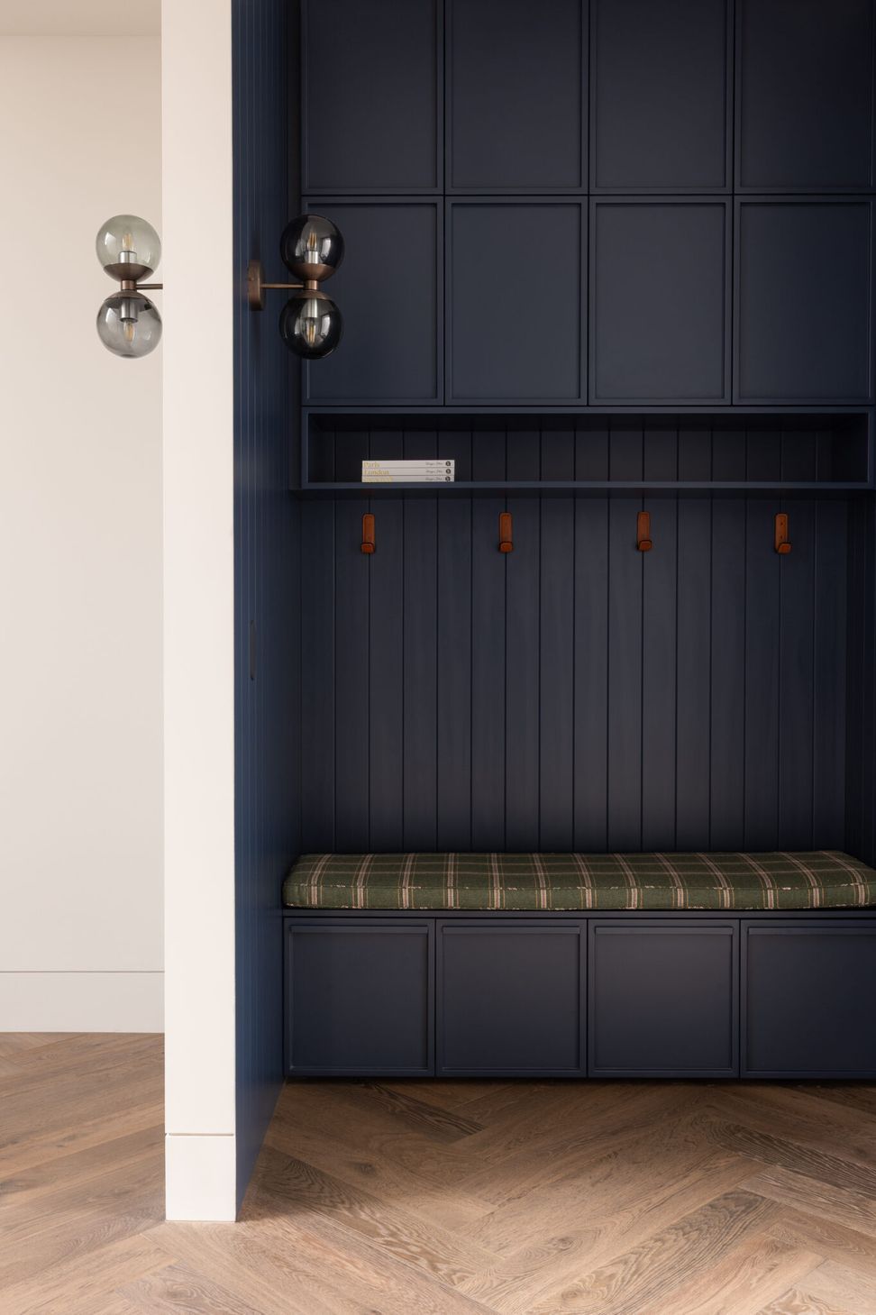 MANCIN2-1366x2048.jpg