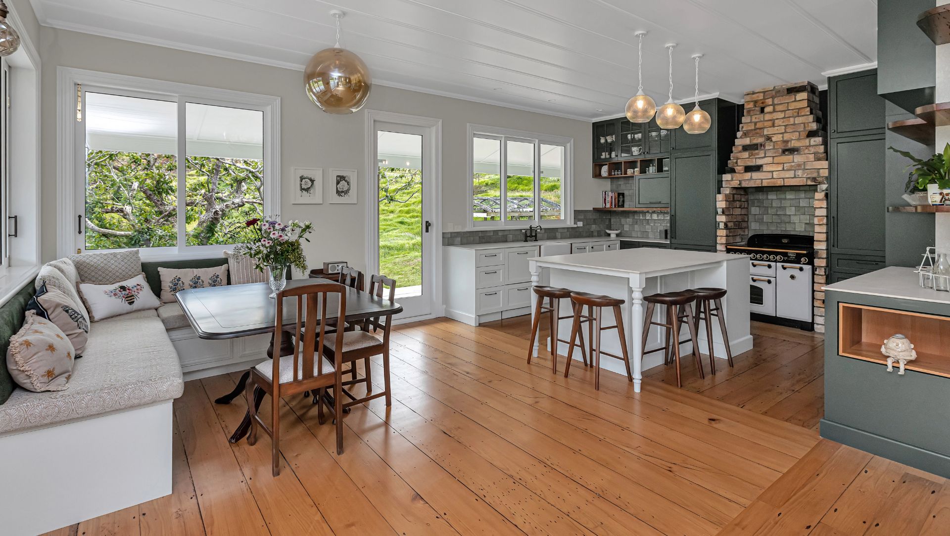 Northland Farmhouse. banner