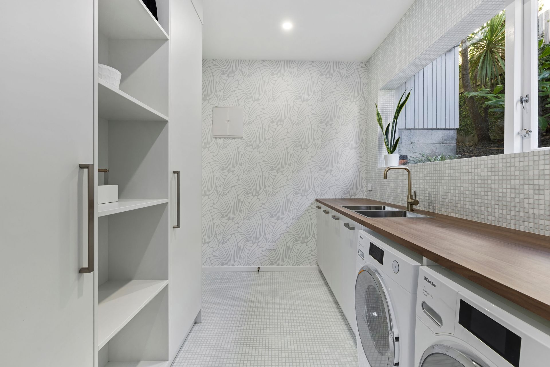 Stoneyroyd Gardens, Remuera