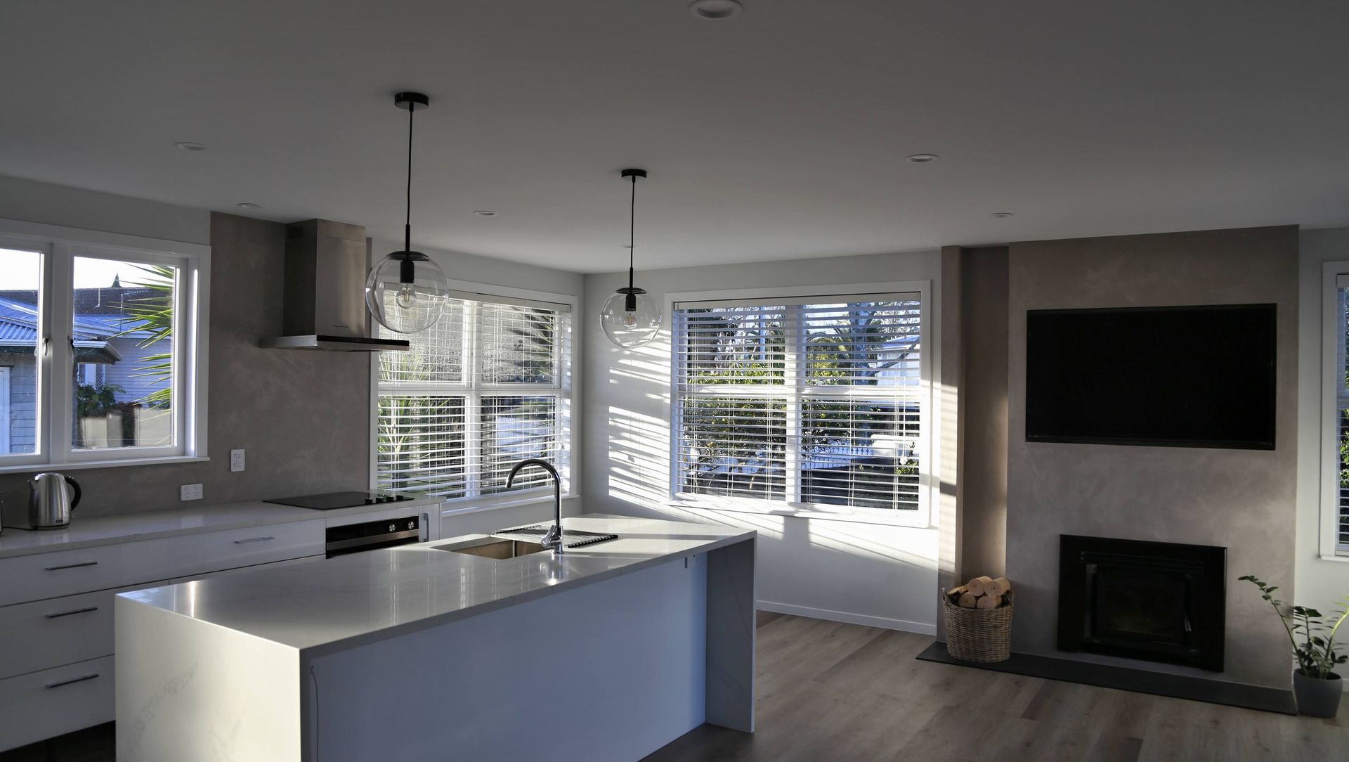 Venetian plaster Kitchen splashback banner