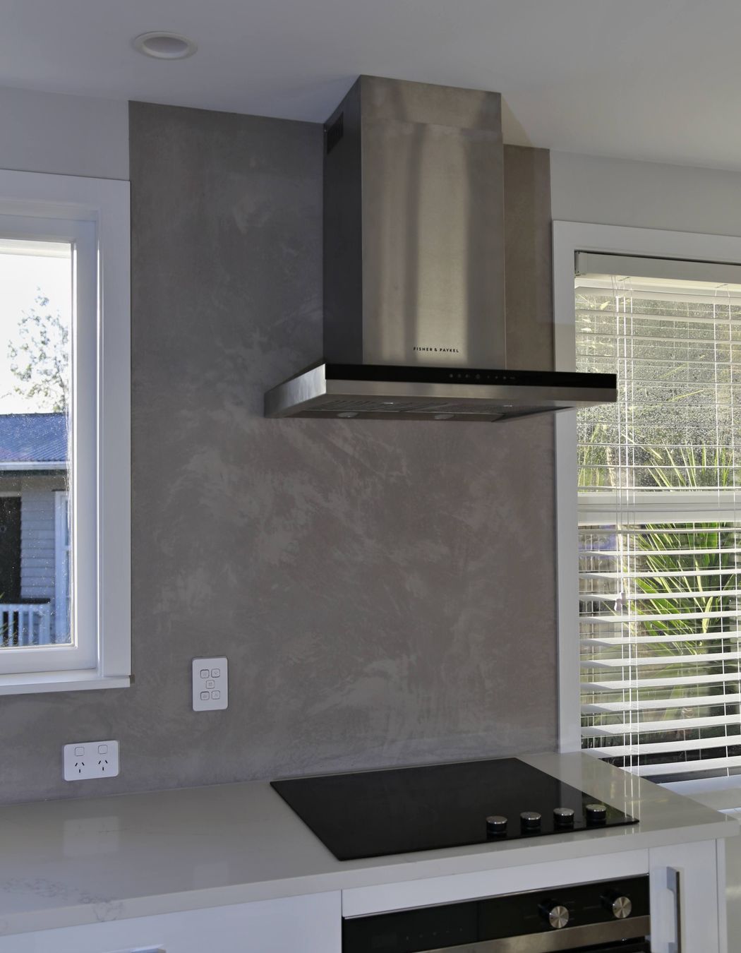 Venetian plaster Kitchen splashback