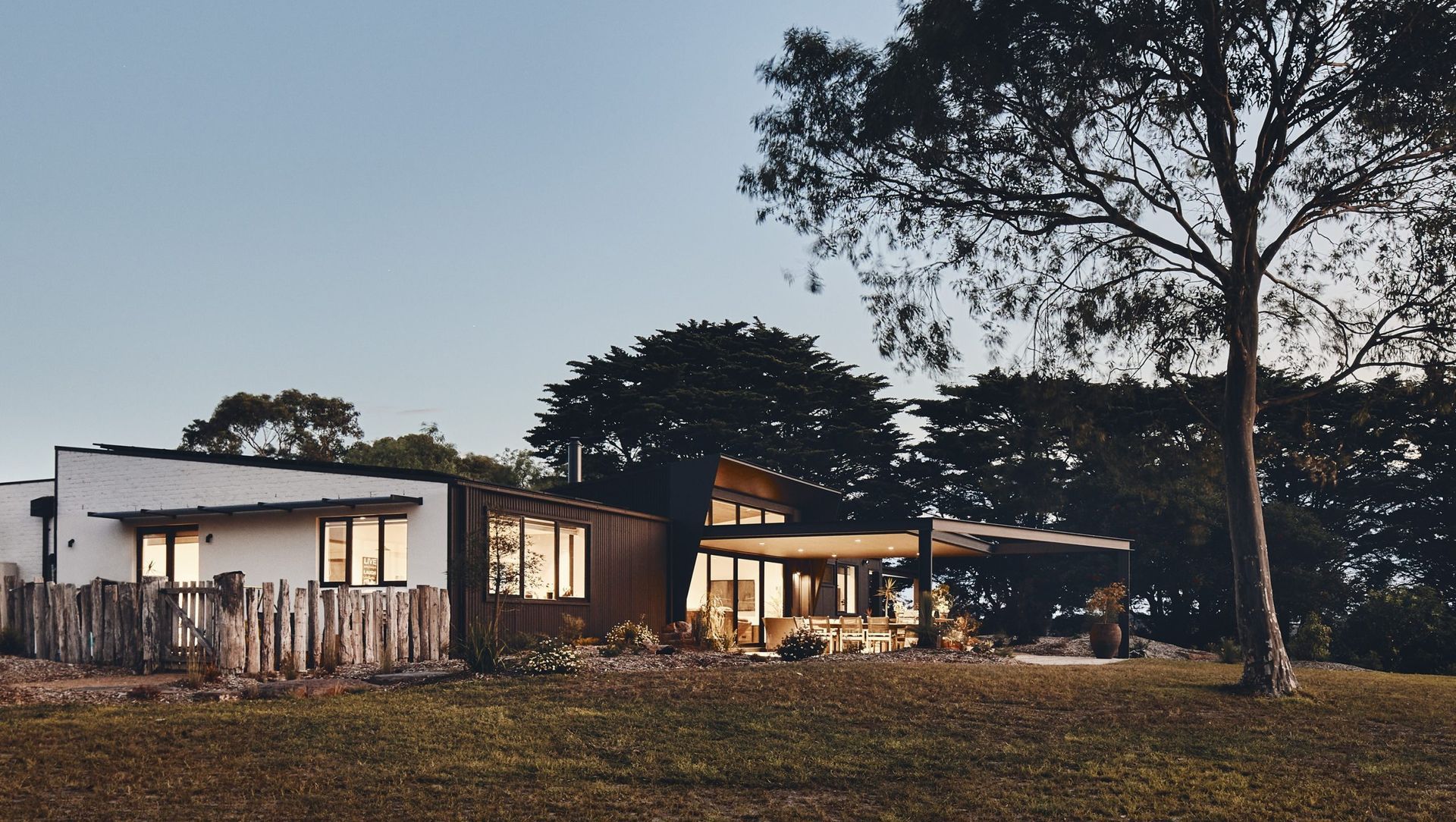 Nakari Spirit banner