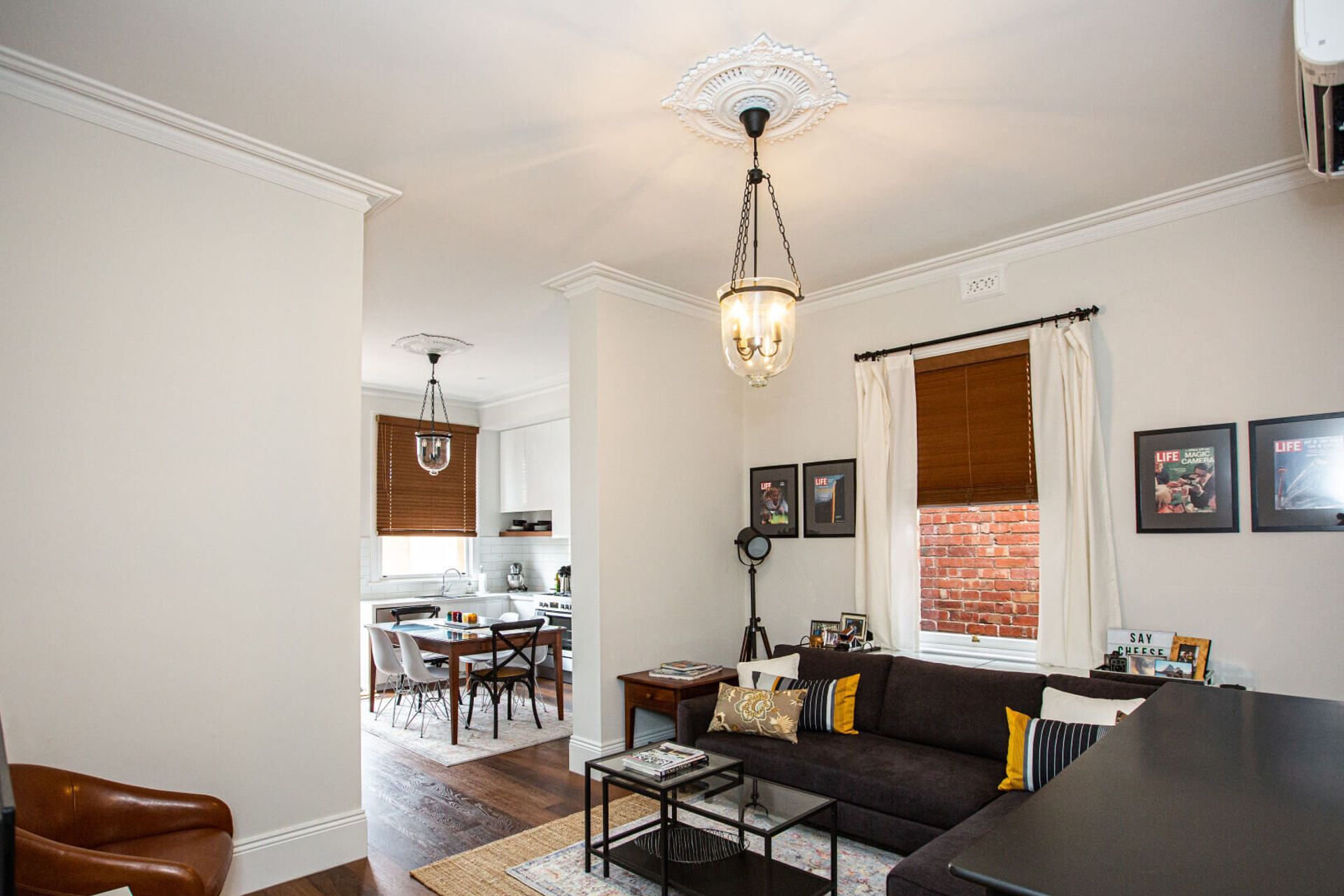 Newton Parade, Moonee Ponds