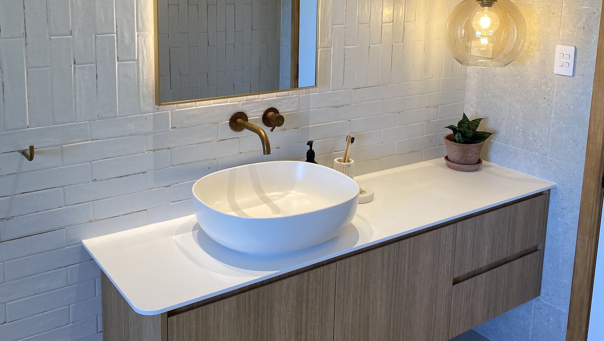 Snells beach bathroom renovation banner