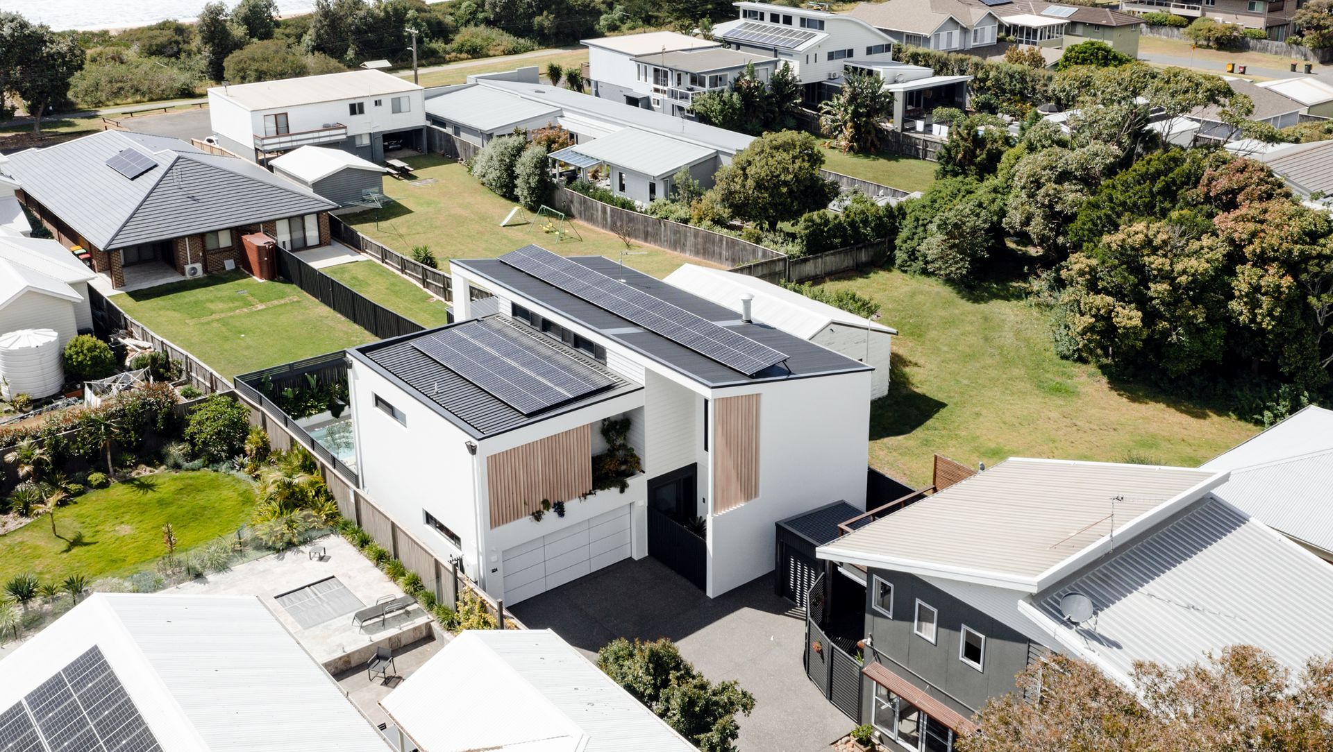 Werri Beach - QBC Constructions & Kibbin Design banner