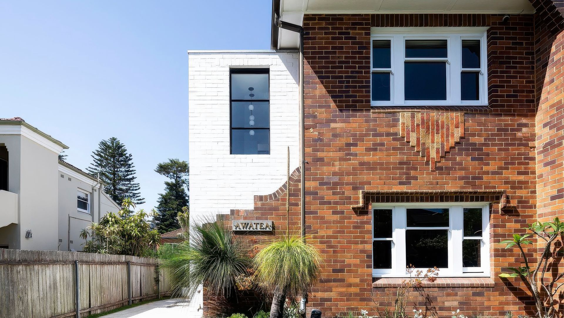 Heritage Modern House banner