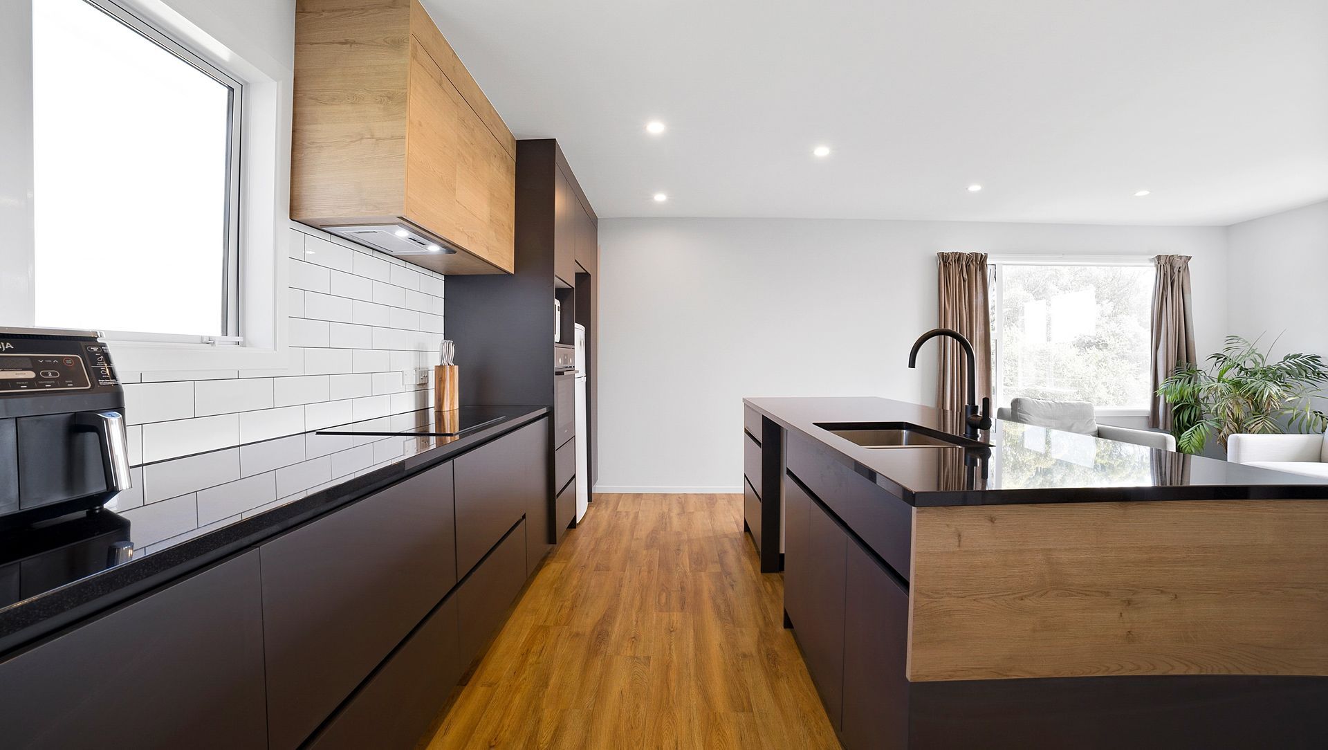 A Bold but Balanced Kitchen and Lounge banner