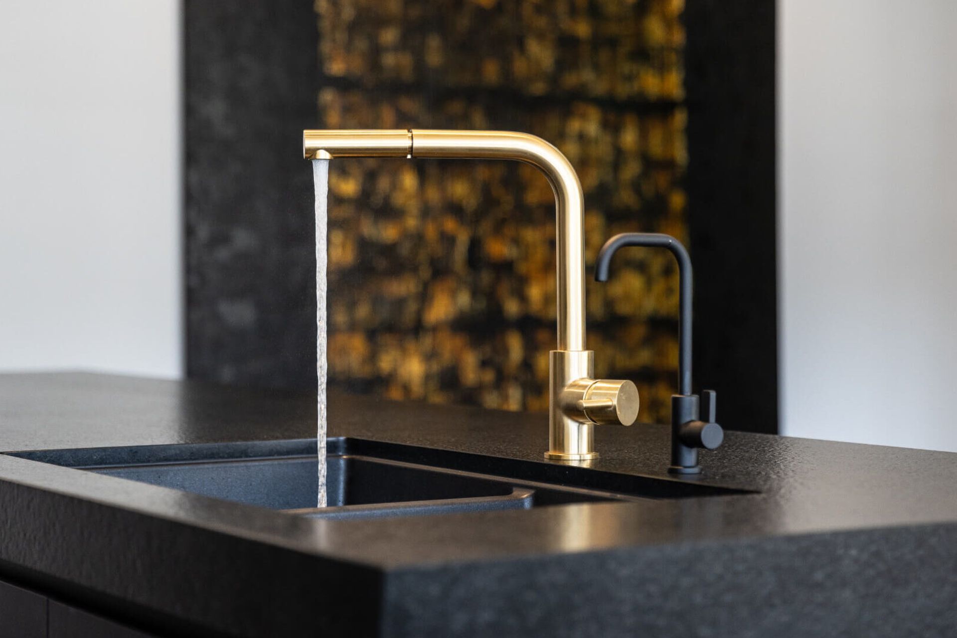 Riverside Esplanade, Docklands