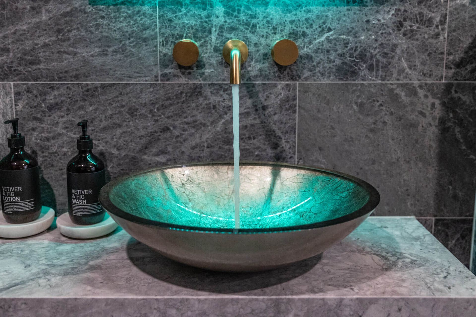 Riverside Esplanade, Docklands