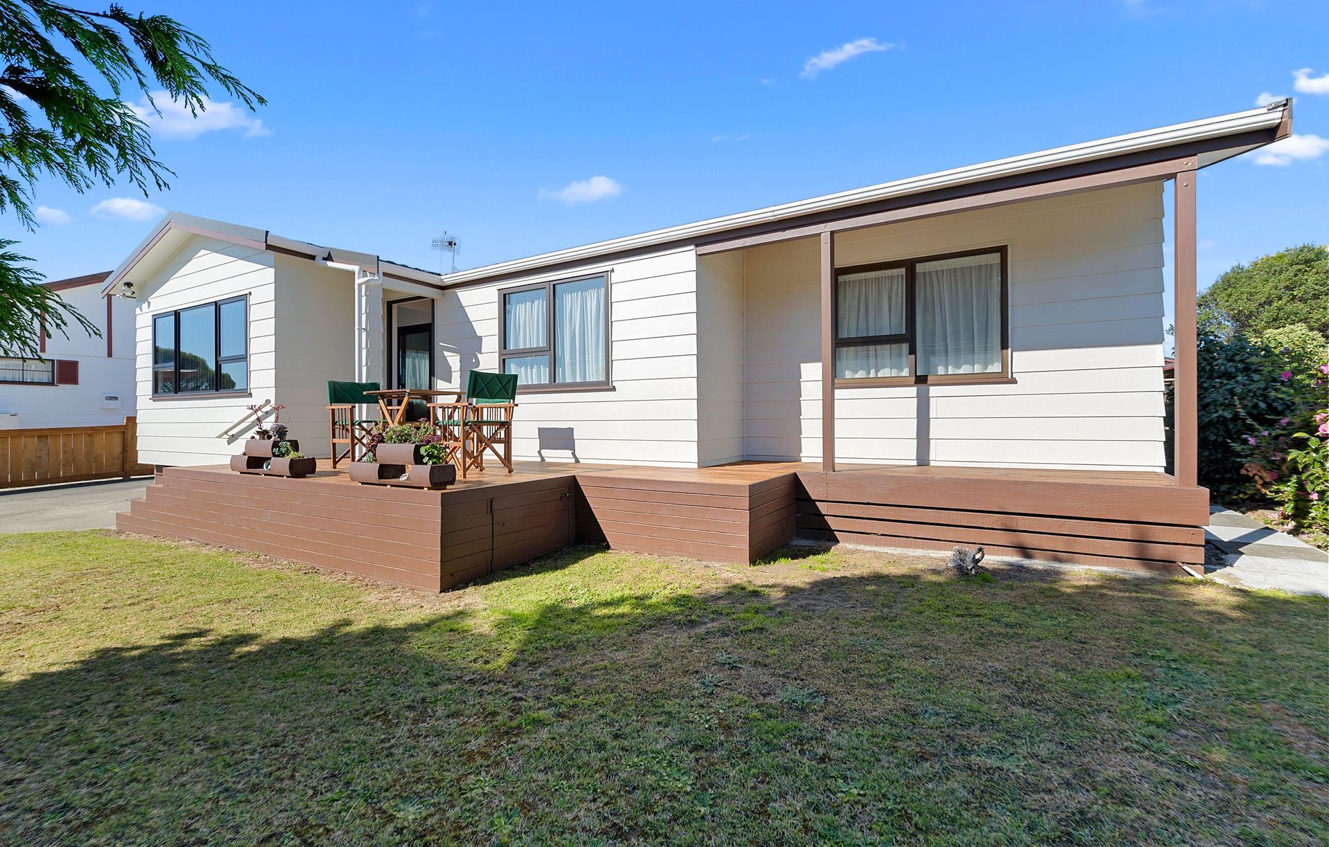 A Stunning Suntrap in Paraparaumu, Wellington