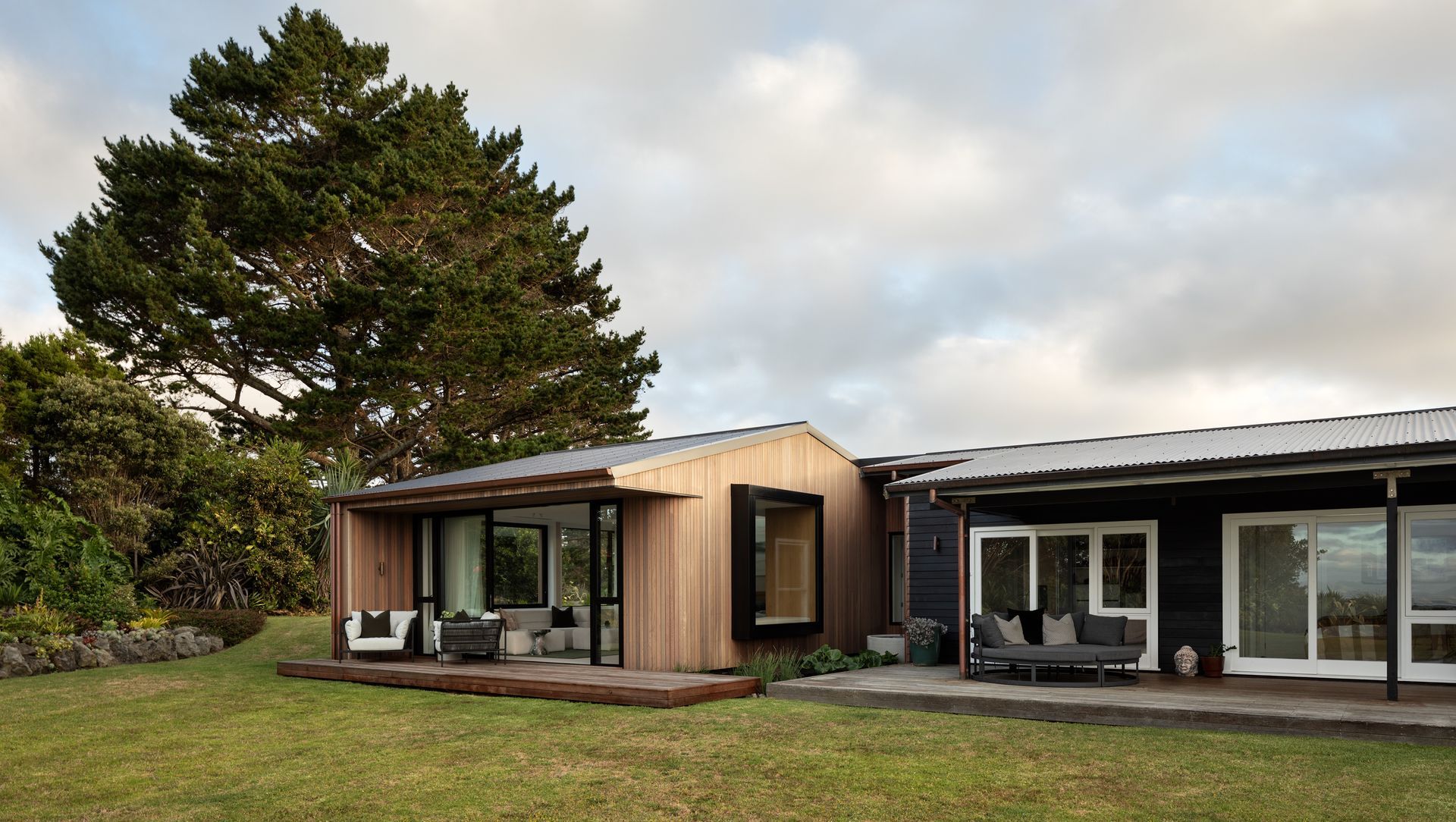 Shifting Focus - Tied Island