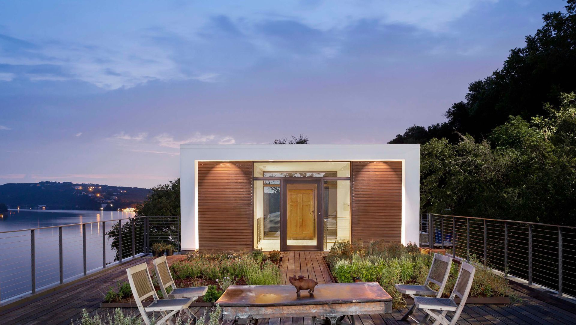 Cliffside Residence banner