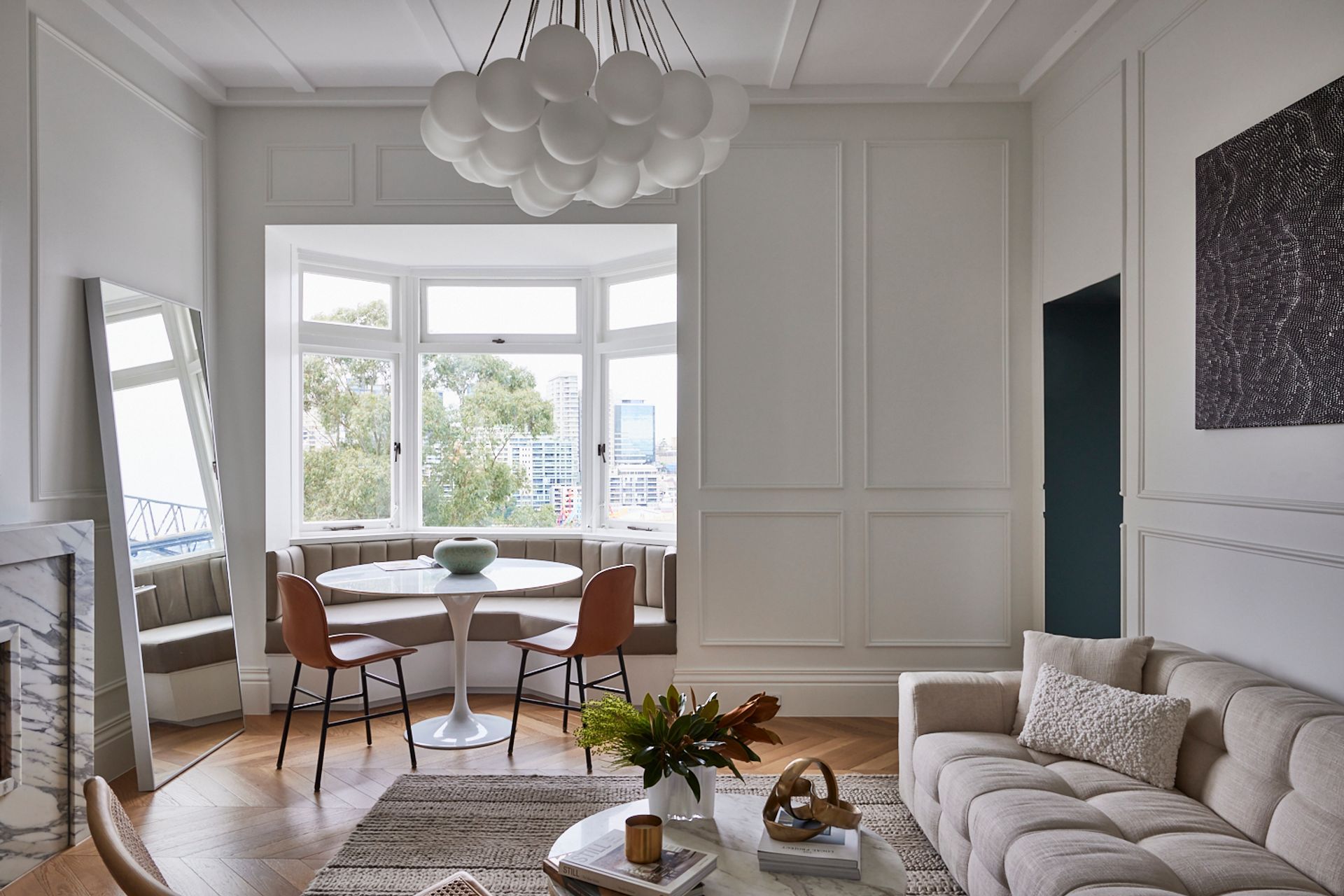 McMahons Point Apartment