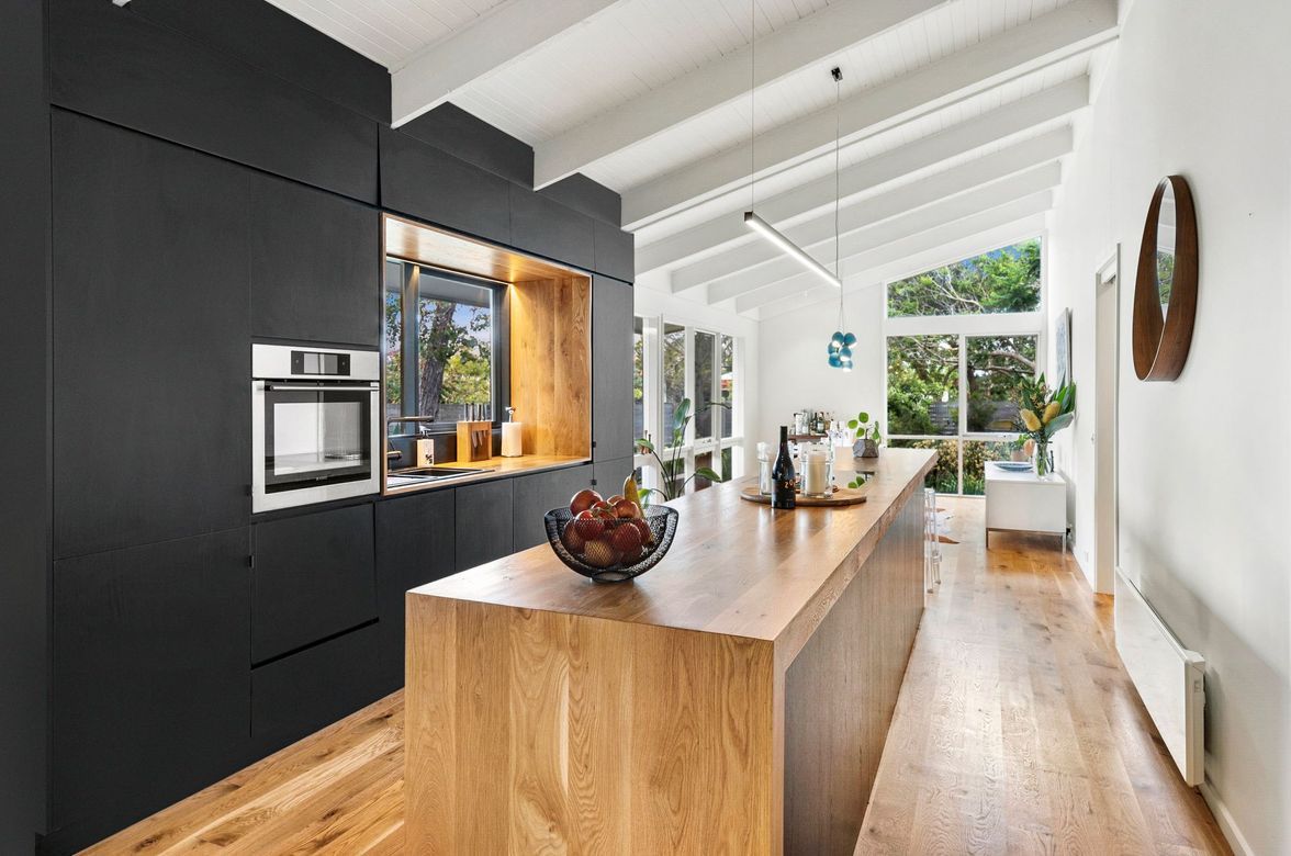 This is Larry, Barwon Heads