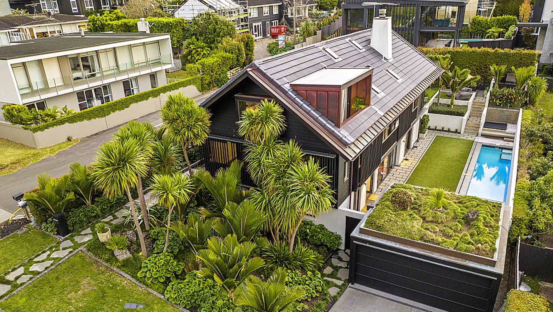 Victoria Ave Extension banner