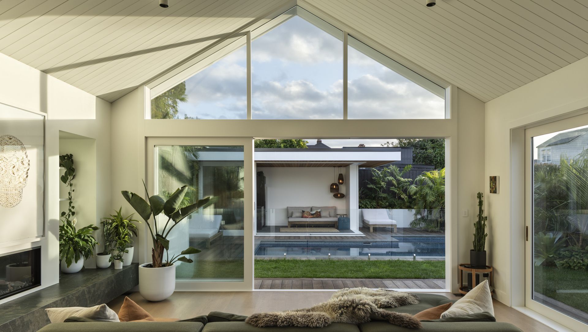 Inner city retreat banner