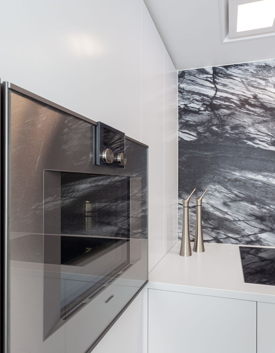 Backsplash & Steam Oven