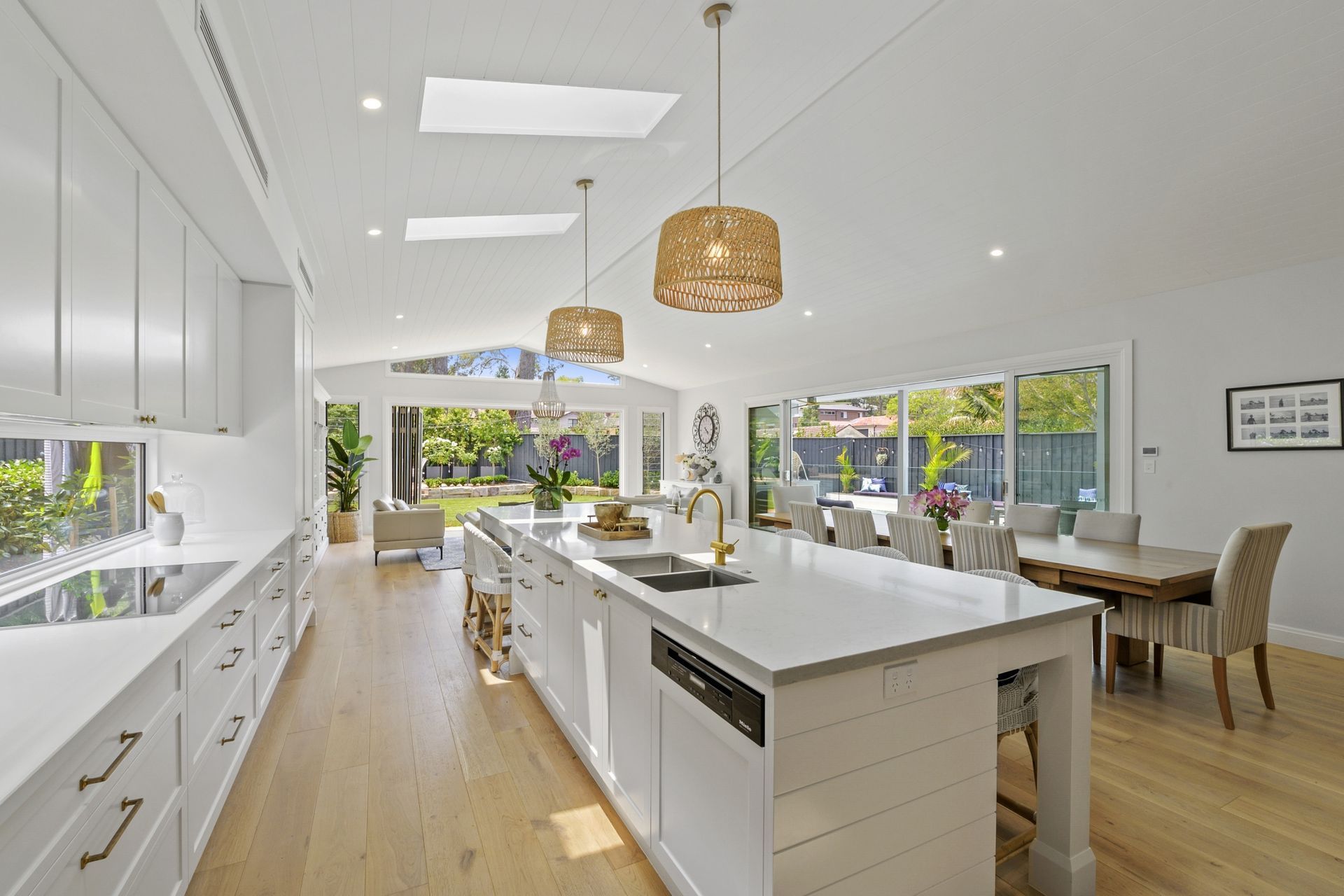 ##^^Holland, North Epping