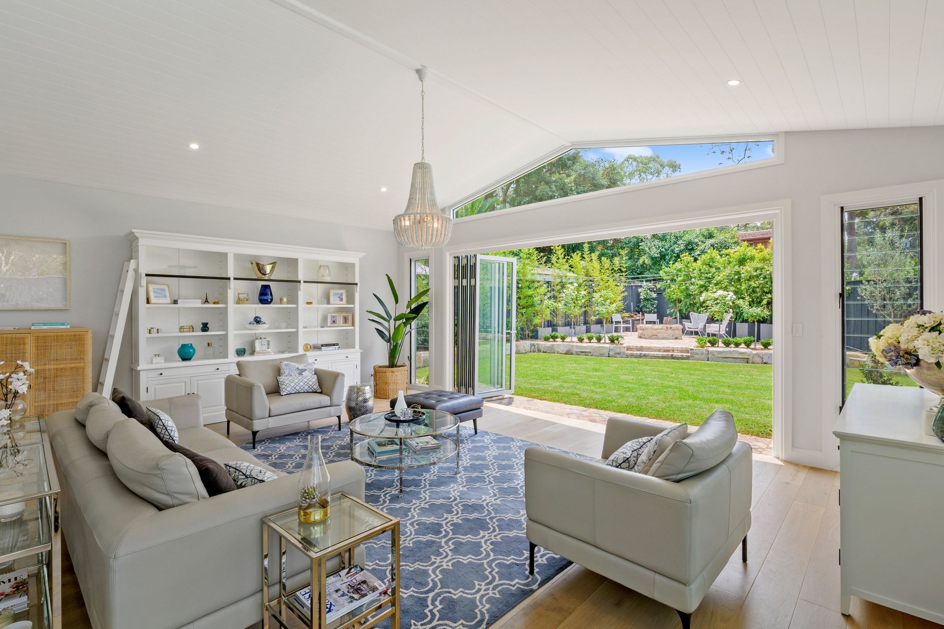 ##^^Holland, North Epping