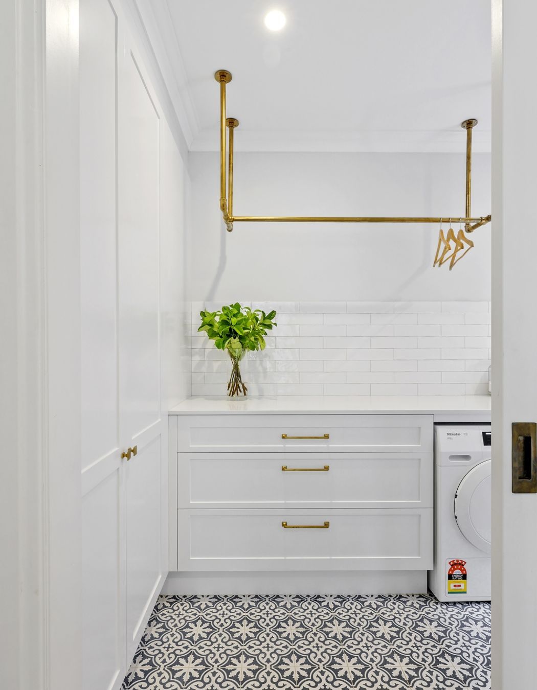 ##^^Holland, North Epping