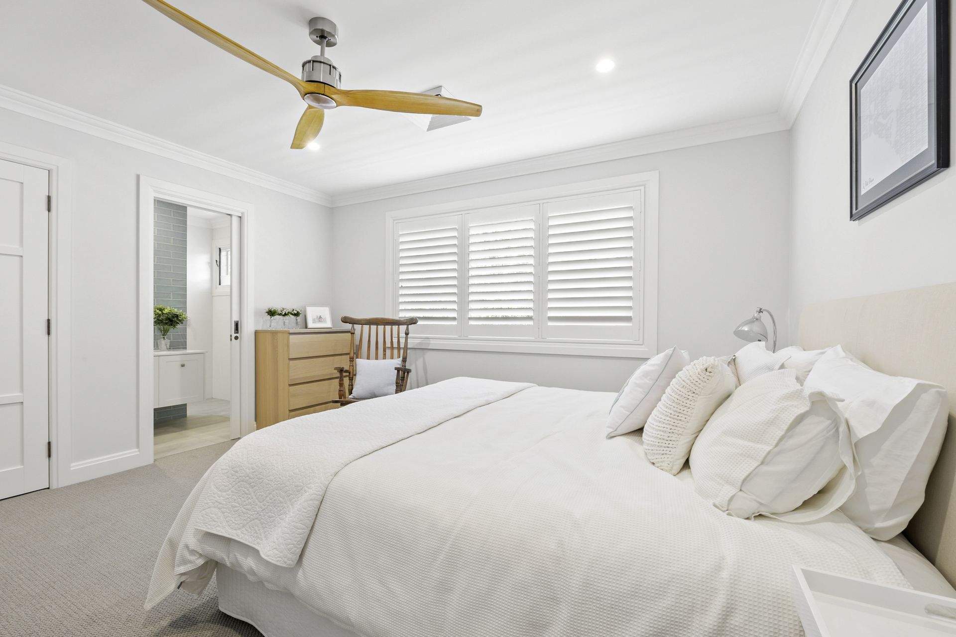 ##^^Holland, North Epping