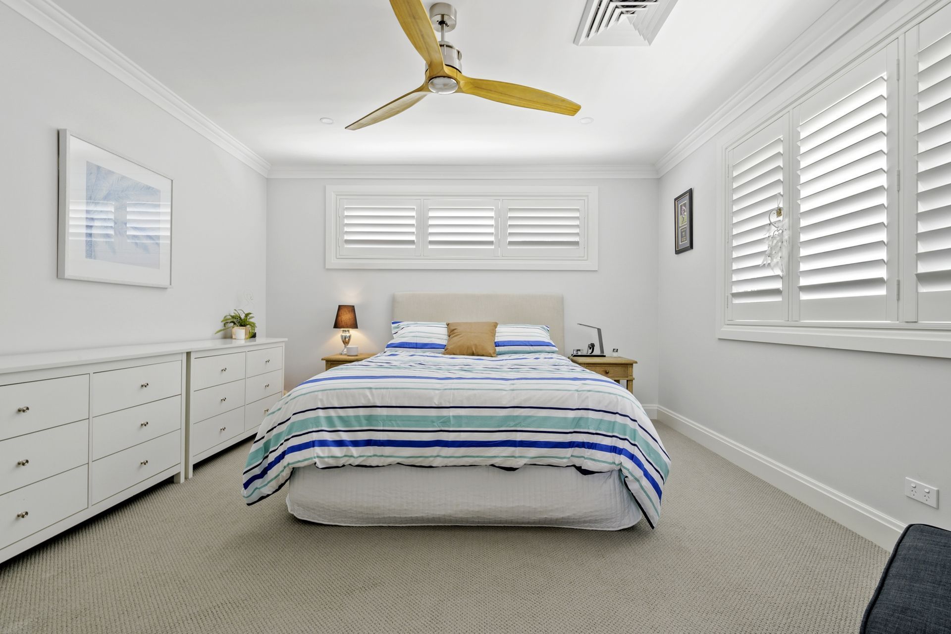 ##^^Holland, North Epping