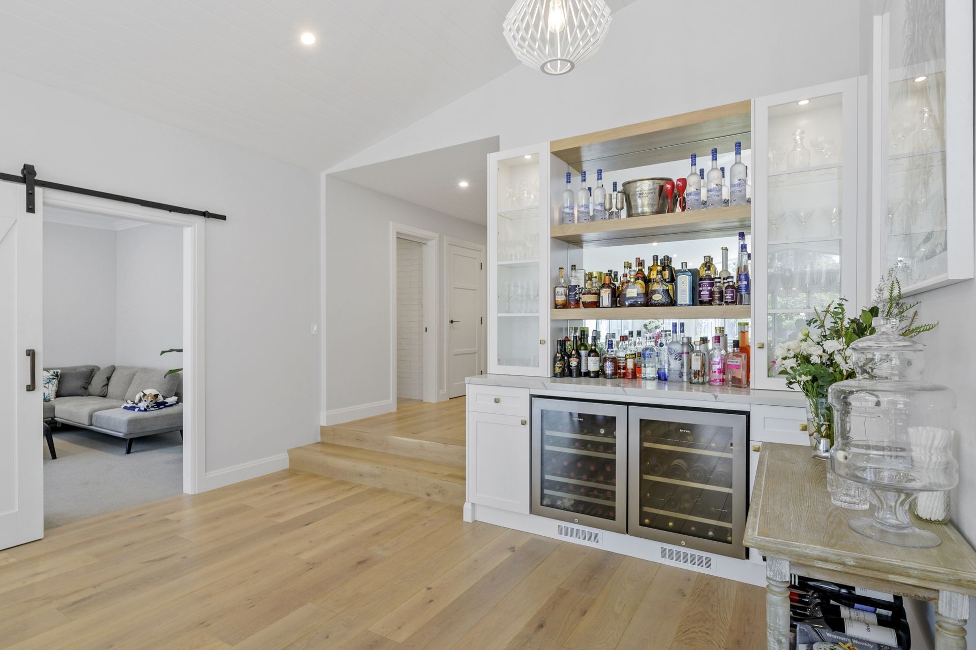 ##^^Holland, North Epping