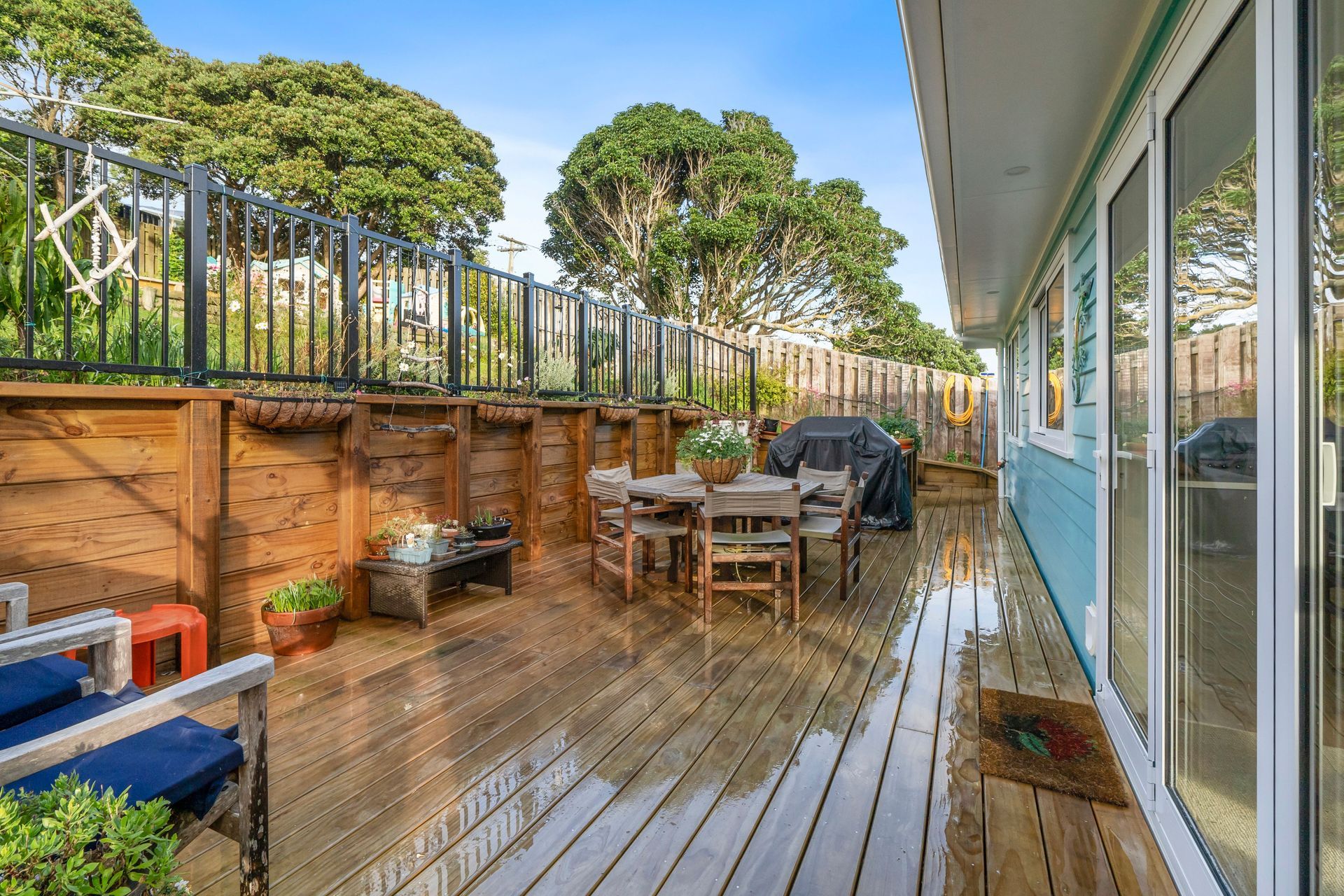 Up and Up in Downes Street