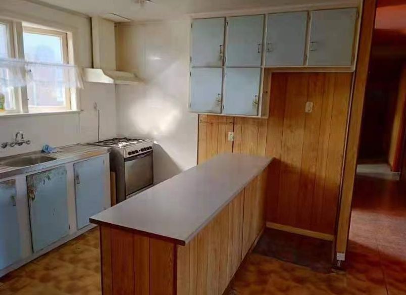 Renovating a 40 year
old Family Kitchen