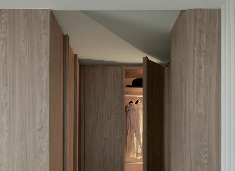 Paradise Waters Residence by Darren James Interior