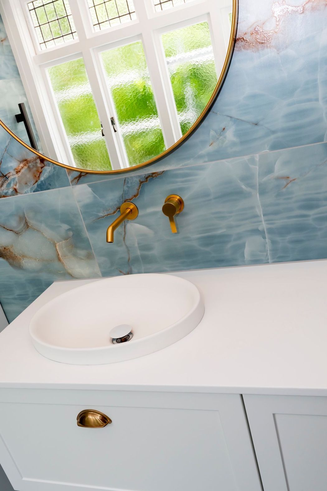 White-bathroom-vanity-Qualitas-Builders.jpg