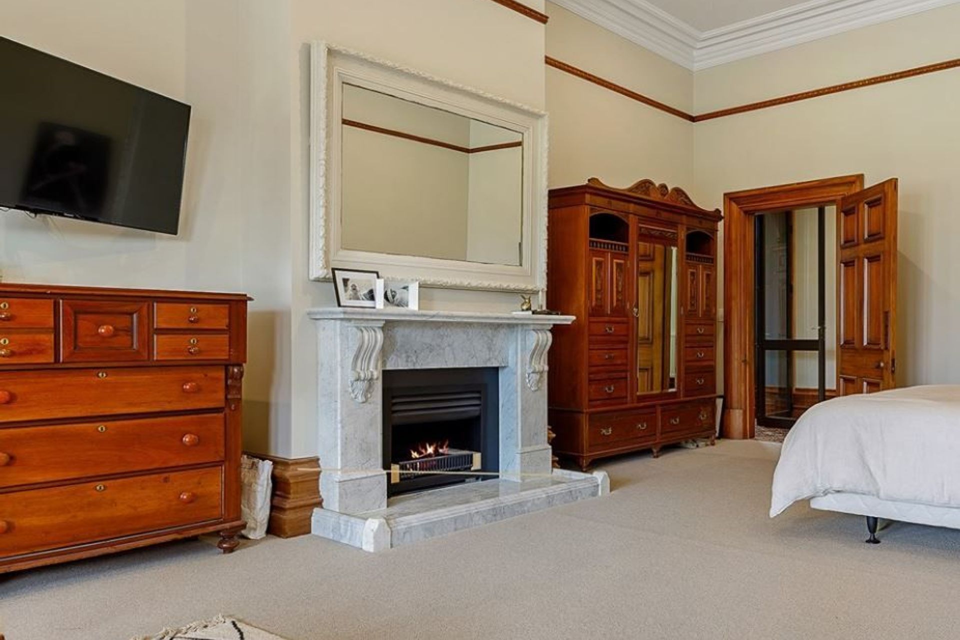 Warmington SI General fire.  Photo Credit AJ Scott