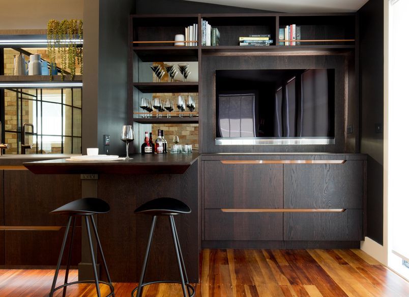 Industrial Moa Apartment