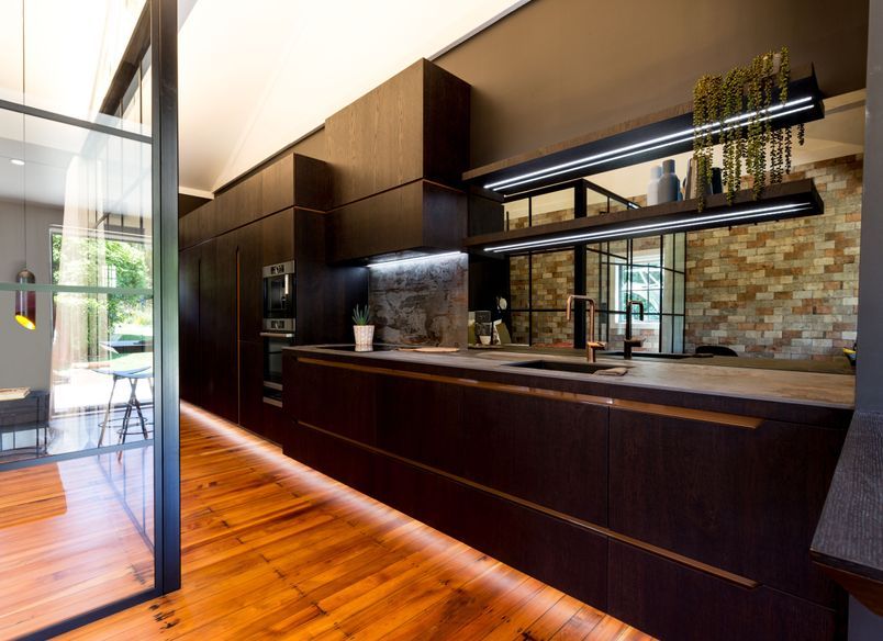 Industrial Moa Apartment