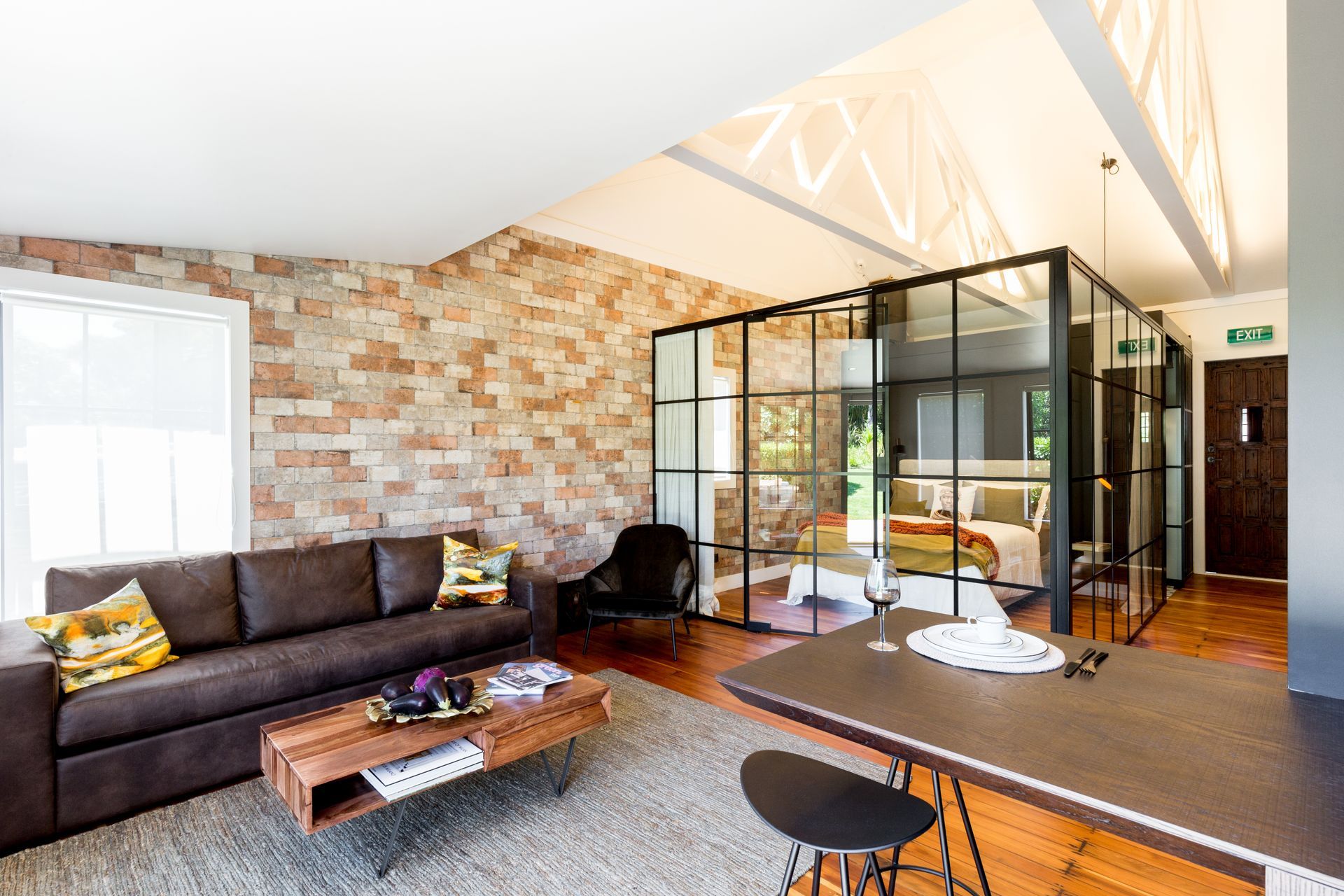 industrial Moa Apartment