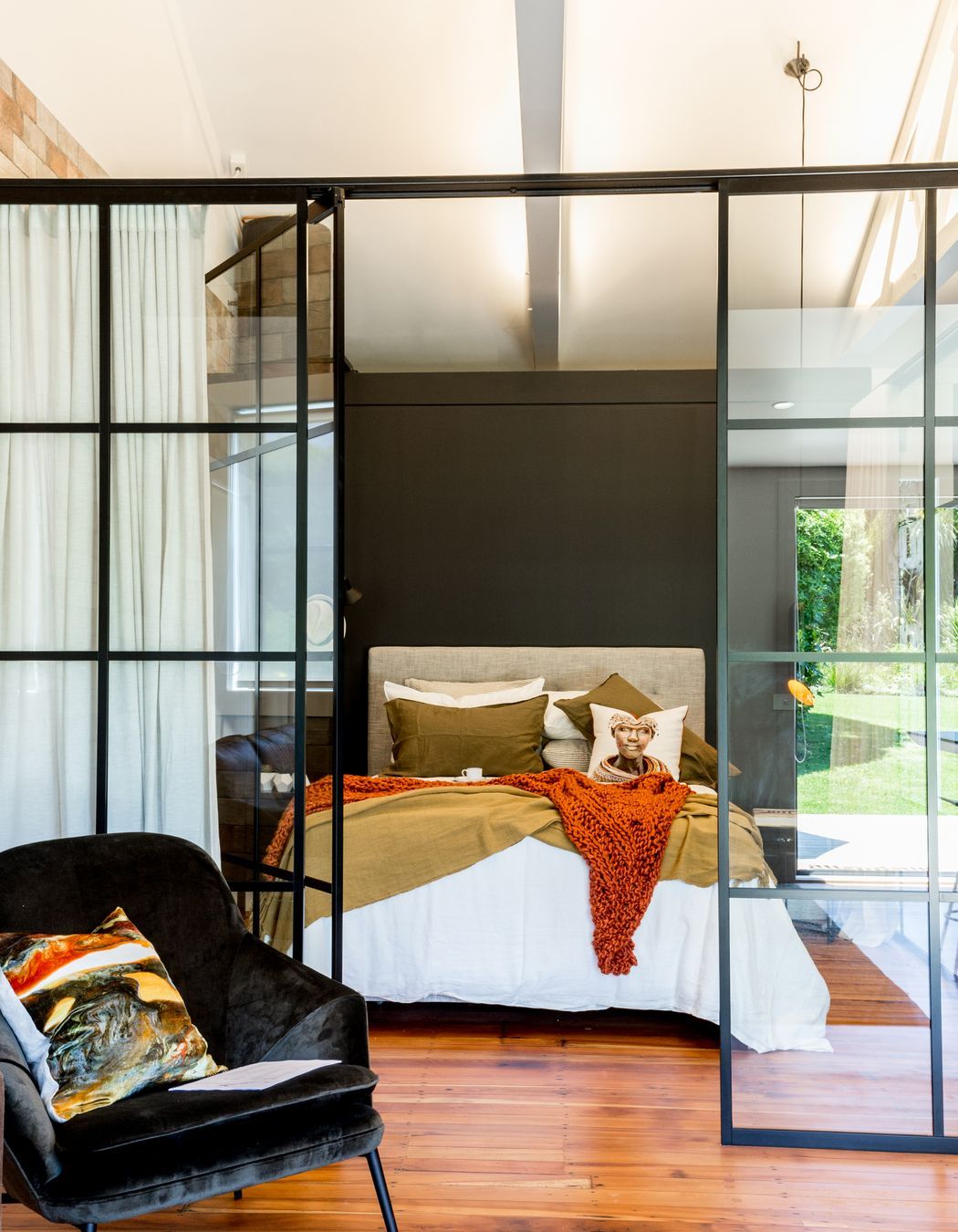 industrial Moa Apartment