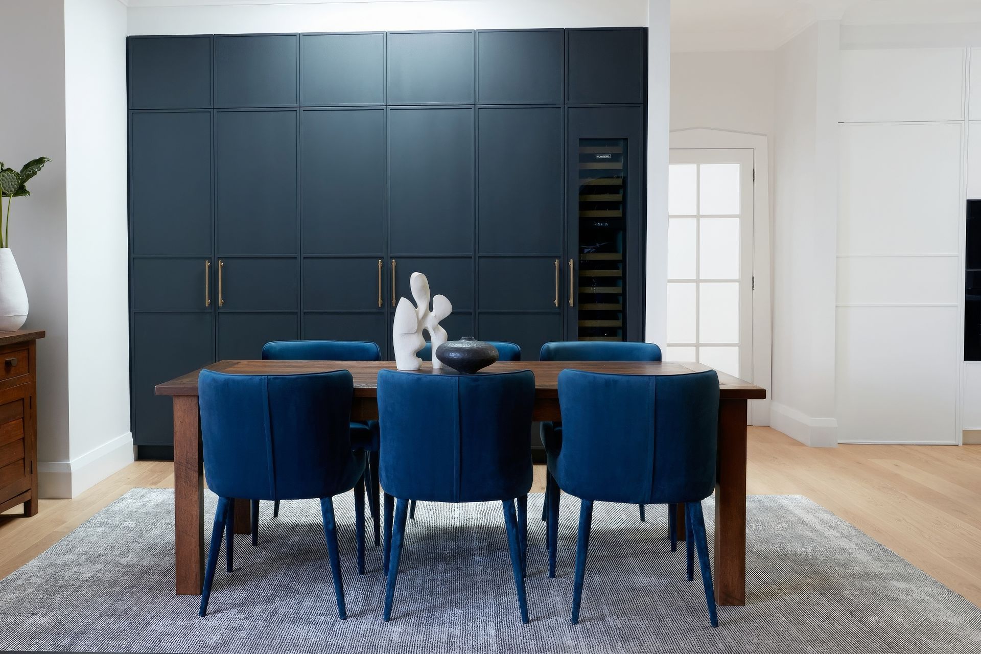 Sub-Zero Integrated Wine Storage