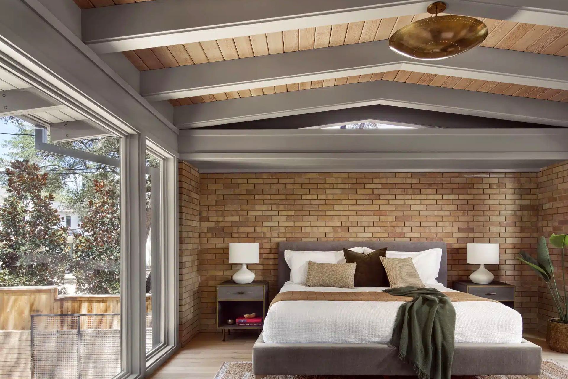 bed55762-scaledjpg-ap-compressed.jpg