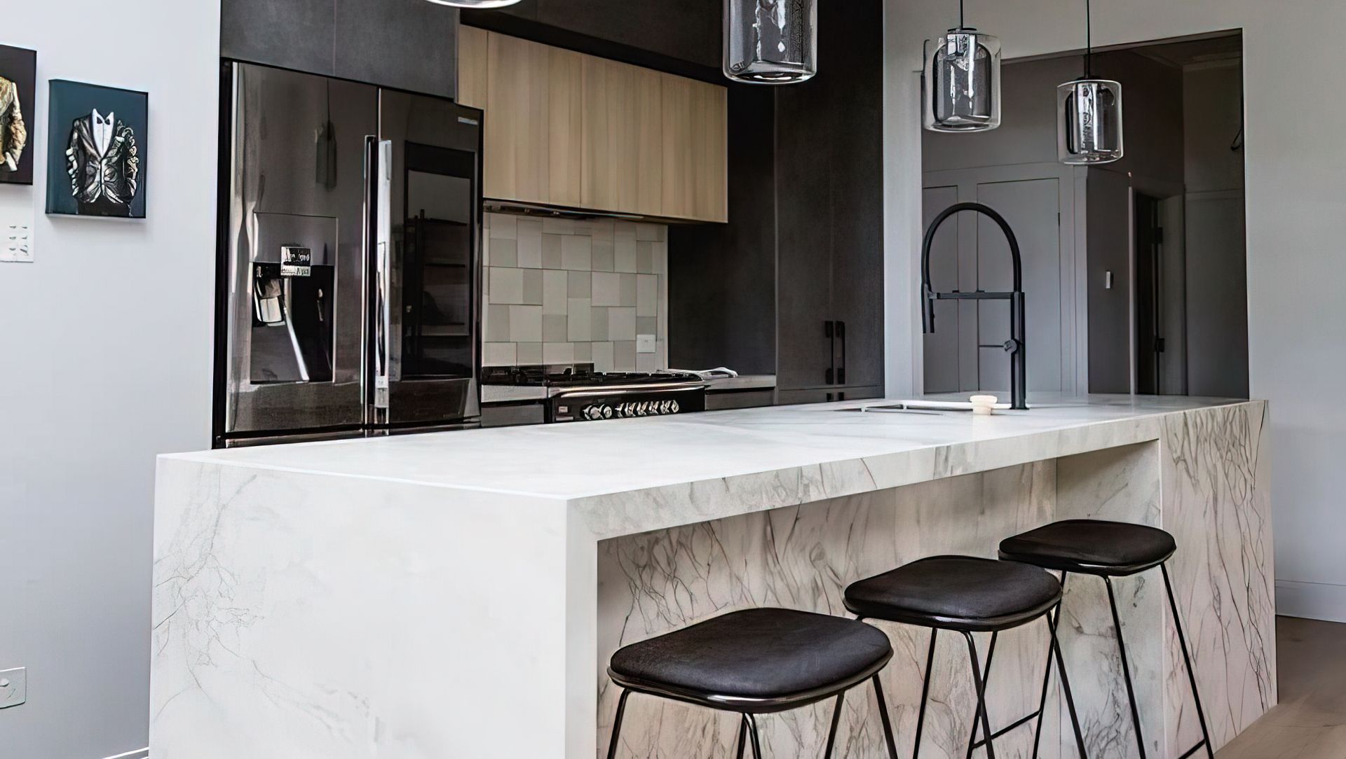 Essendon Art Deco home update banner